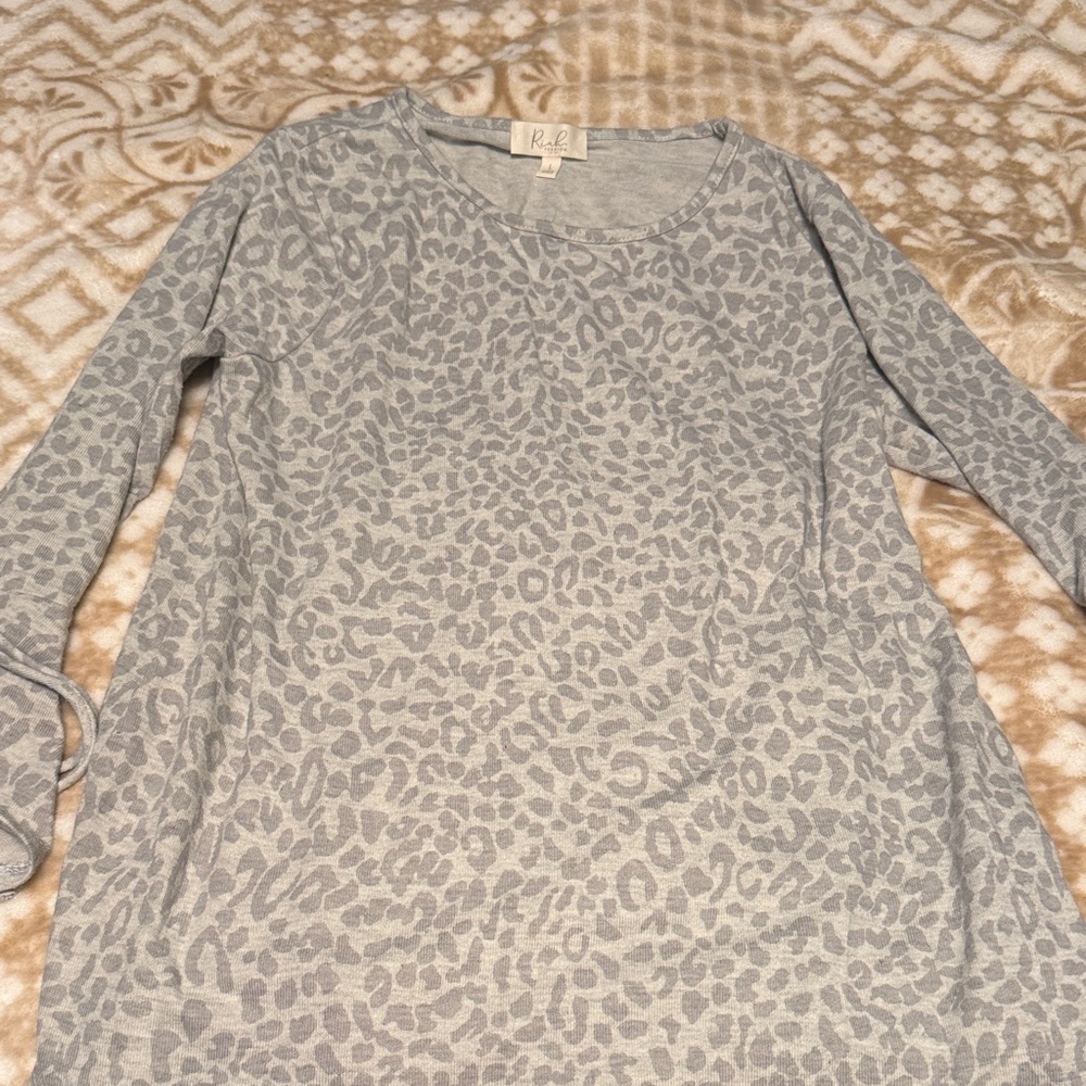 Gray Leopard Print Long Sleeve Top